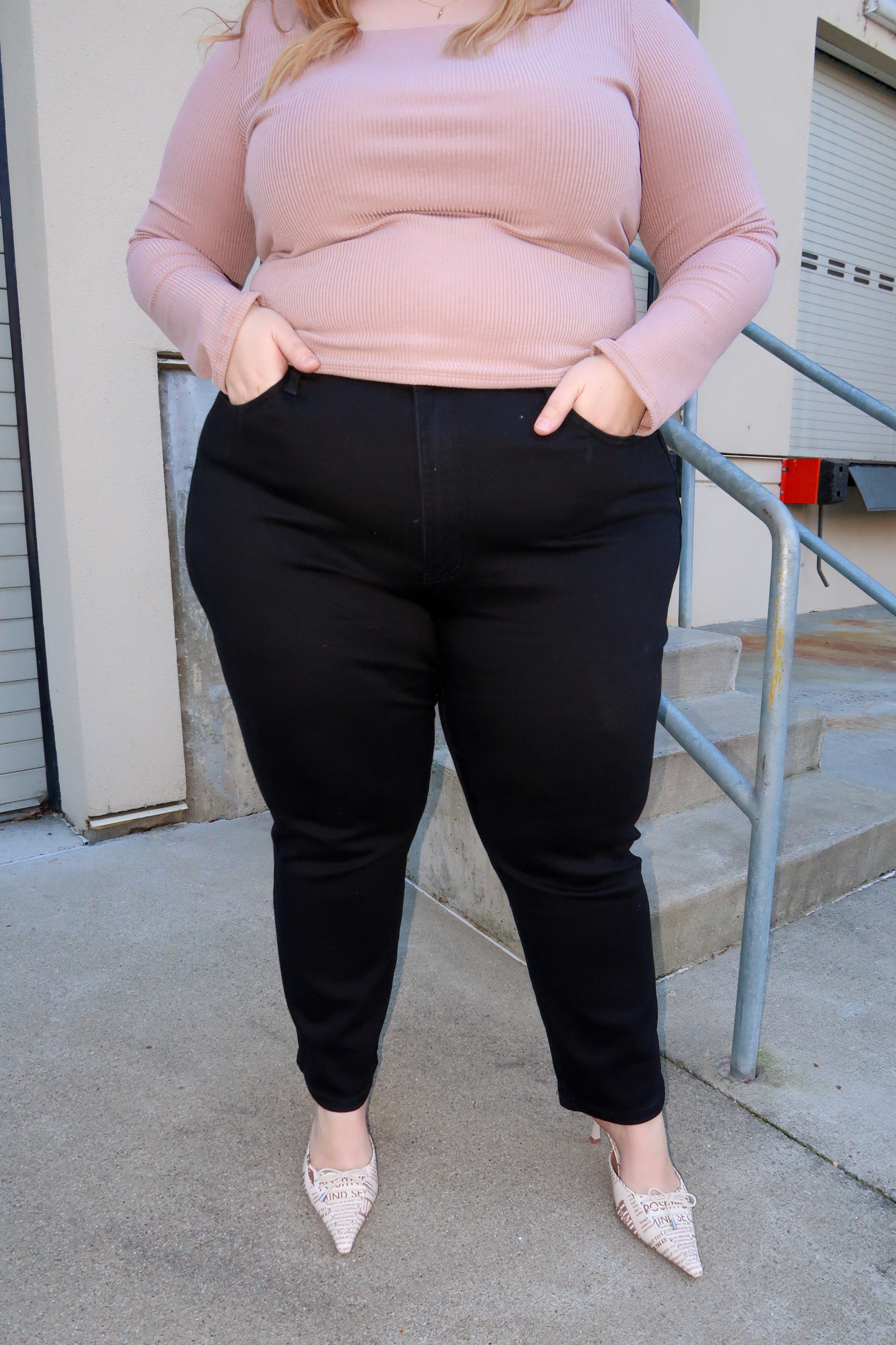 Victoria Jeans